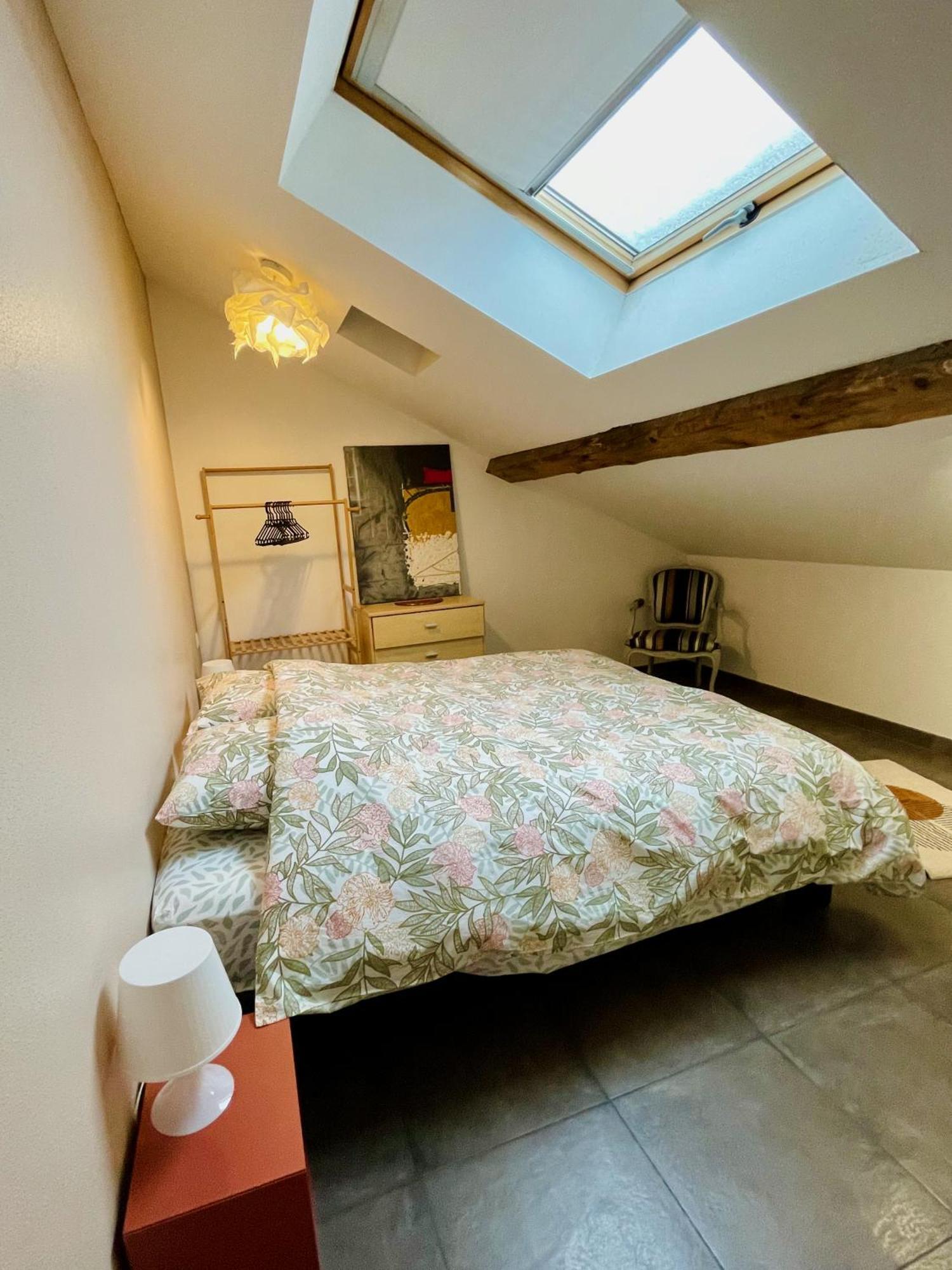 Apartament Duplex + Parking Gratuit Facile Sainte-Suzanne  Zewnętrze zdjęcie